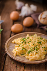Scrambled eggs with herbs
