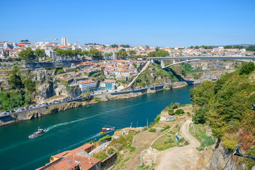 Fototapeta na wymiar View of Porto and Douro river