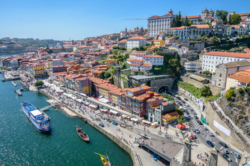 Obraz premium View of Porto and Douro river from Dom Luís I Bridge.