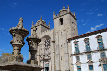 Fototapeta na wymiar The Porto Cathedral, Porto, Portugal