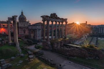 Fototapeta na wymiar Sunrise on the Foro Romano in Rome