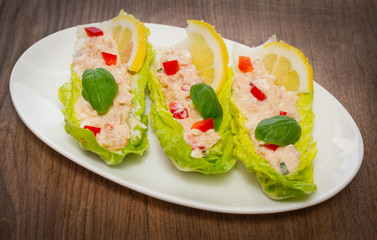 Romaine Lettuce Leaf Tuna Salad Wraps