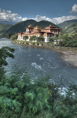 Fototapeta na wymiar Punakha Dzong at Confluence of Mo and Cho Rivers, Bhutan