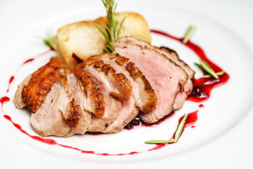 duck with cranberry sauce