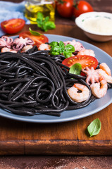 Black spaghetti with seafood