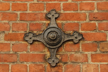 Backsteinwand mit Deko