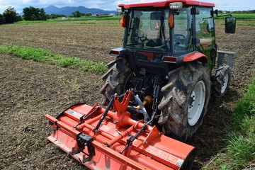 Obraz premium 農業用トラクター