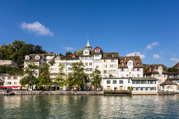 Fototapeta na wymiar Zurich riverside