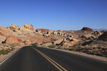 バレー・オブ・ファイアー州立公園のホワイト・ドームス・ロード
