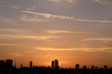 Fototapeta na wymiar city scape during sunset