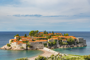 Obraz premium Montenegro Sveti Stefan Elevated View