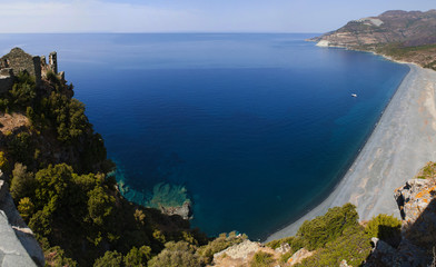Corsica, 28/08/2017: vista panoramica di Plage de Nonza, la lunga spiaggia nera di Nonza, uno dei borghi più famosi della costa occidentale di Capo Corso
