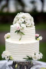 wedding cake.