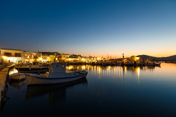 Obraz premium Fisher port at Naoussa, Paros, Greece at sunset, long time exposure