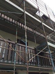 cantiere muratore gru sollevare pesi tetto carpentiere ristrutturare lavorare edilizia