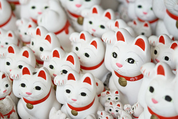 Fototapeta premium Tons of small dolls 