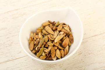 Dry cardamom seeds