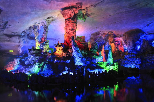 鍾乳洞 の画像 5 253 件の Stock 写真 ベクターおよびビデオ Adobe Stock