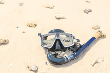 Dive mask and snorkel, snorkelling