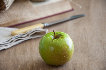 Ripe juicy green apple