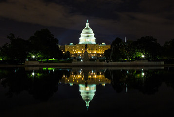 Obraz premium Capital at Night