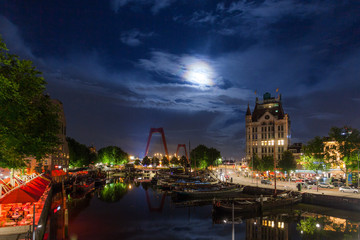 Fototapeta premium Rotterdam skyline at night