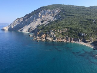 Obraz premium Beautiful Greek bay on Skiathos island
