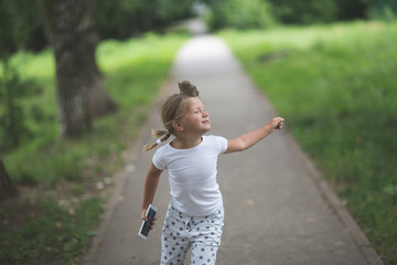 girl child with smartphone, childhood technology