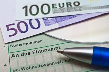 Obraz premium Finanzamt Steuererklärung 