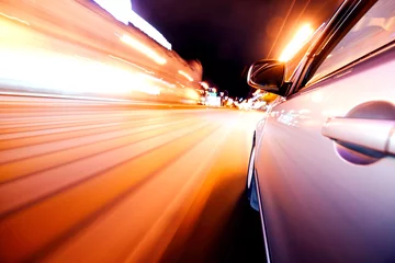 Photo sur Plexiglas Voitures rapides Car on the road with motion blur background.