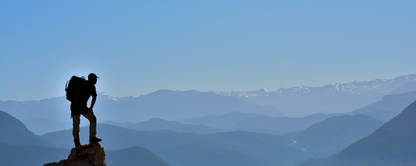 Kartal Yuvasında Bir İnsan Silueti
