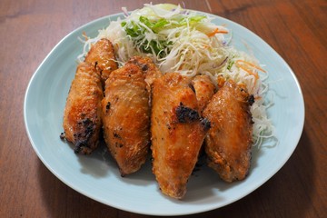 手羽先の唐揚げ