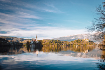 Fototapeta na wymiar Lake Bled in the Alpine mountains