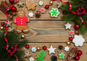 Fototapeta na wymiar Christmas ginger and honey colorful cookies