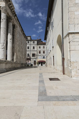 Fototapeta na wymiar Am Forum Square in Pula, Kroatien