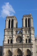 Fototapeta na wymiar Notre dame de Paris Cathedral 
