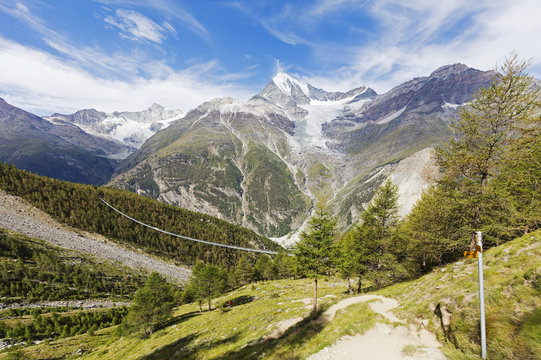 Charles Kuonen Suspension Bridge, the world's longest for pedestrians at 494m on the Europaweg trail, and Weisshorn, 4506m, Randa, Zermatt, Valais, Swiss Alps