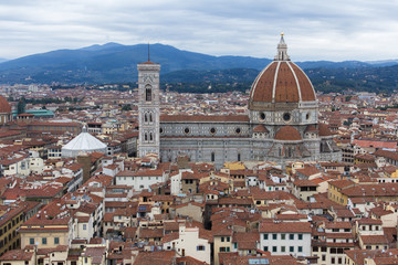 Obraz premium Panorama of the city historical center with Cathedral of Saint Mary of the Flowers (Cattedrale di Santa Maria del Fiore), UNESCO World Heritage site. Florence, Tuscany, Italy. A top view.
