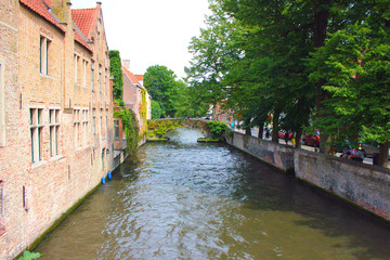 canal dans la ville de Bruges en Belgique