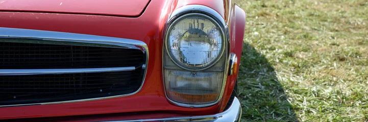 Foto auf Acrylglas Front eines schönen alten Autos mit Chrom © moquai86