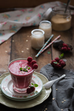 Raspberries smoothie with oatflakes and rice milk