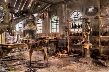 old expired workshop