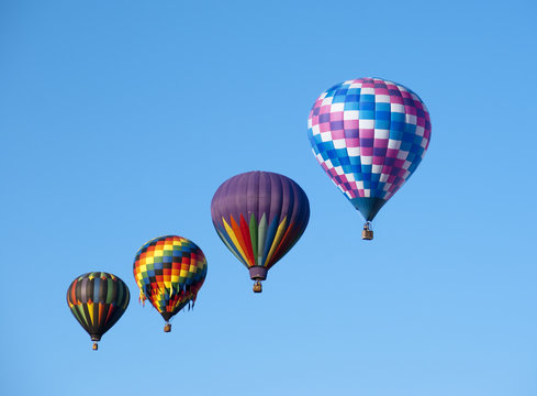 Traveling hot air balloons