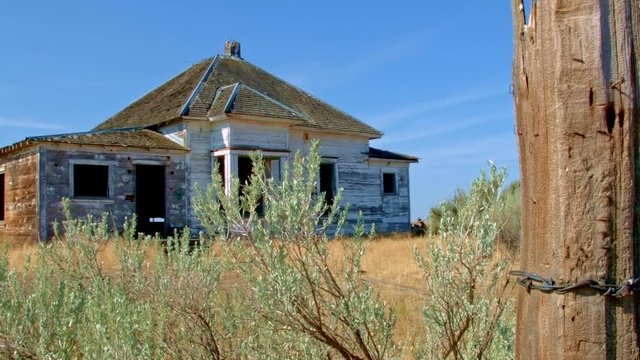 Exterior pan Abandoned House Oregon