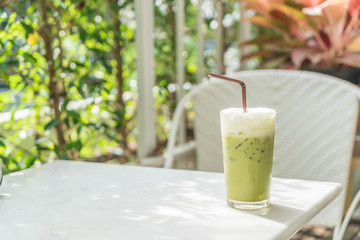 iced green tea with milk