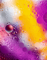 Background Spheres, Oil on water