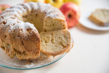 Apfel Gugelhupf 