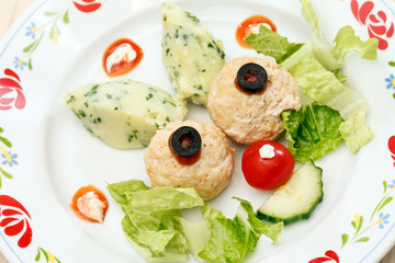 funny bunny from meatballs and mashed potatoes