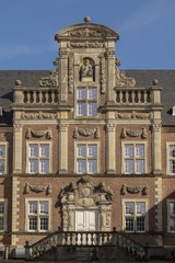 Schloss Ahaus, Hoffassade mit dreigeschossigen Mittelrisalit