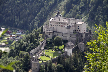 Fototapeta na wymiar Burg Hohenwerfen